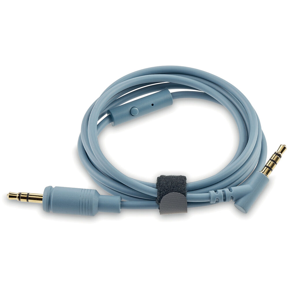Focal Azurys Closed Back Headphones - Blue - View 5 | MusicMarket