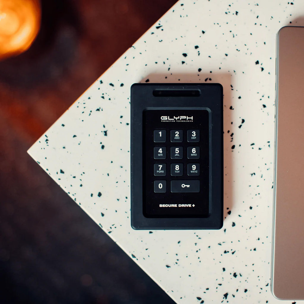 Glyph SecureDrive Plus Keypad, Bus-powered, USB-Micro B / USB-C 4 TB SSD - View 3 | MusicMarket