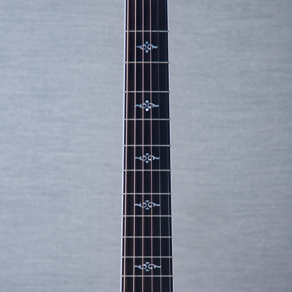 Taylor Custom Shop Gold Label Super Auditorium Honduran Rosewood/ Lutz Spruce Acoustic Electric Guitar -