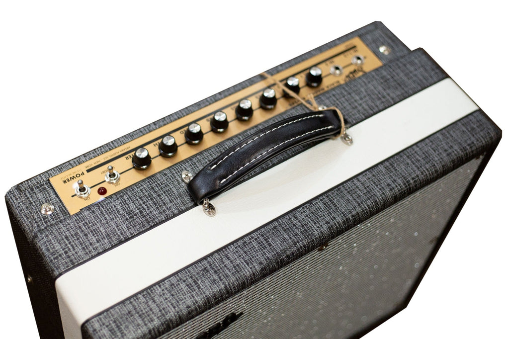 Supro 1969RT Black Magick Reverb 25-Watt 1x12" Combo Amplifier - View 4 | MusicMarket