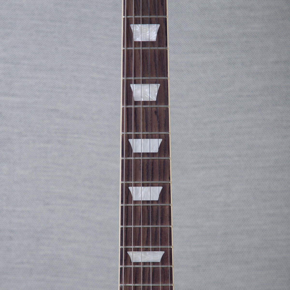 Gibson Les Paul Standard 50s Double Trouble Electric Guitar - Vintage Bourbon Burst - #226150205 - View 4 | MusicMarket