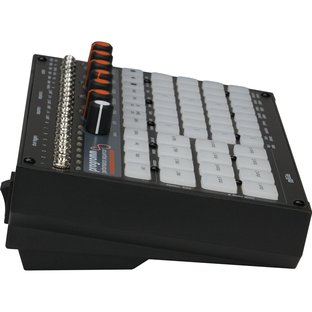 Cre8audio Programm Intuitive Performance MIDI and CV Sequencer - View 3 | MusicMarket