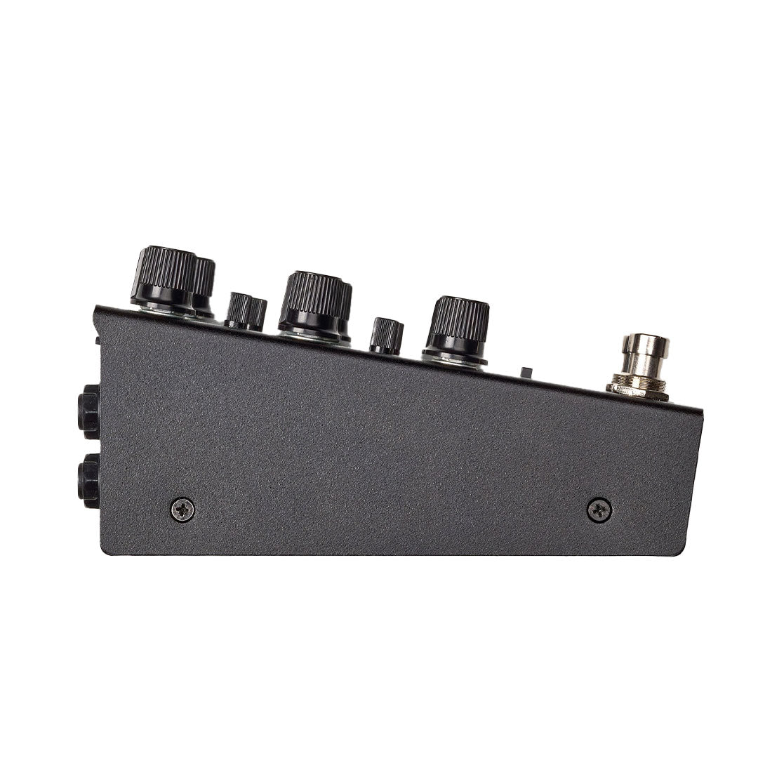 Gamechanger Audio AUTO CHORUS Pitch and Dynamics Responsive Chorus Pedal - View 3 | MusicMarket