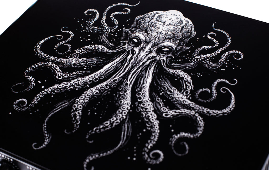 Darkglass Electronics M900S Limited Edition Microtubes 900v2 - Kraken - View 3 | MusicMarket
