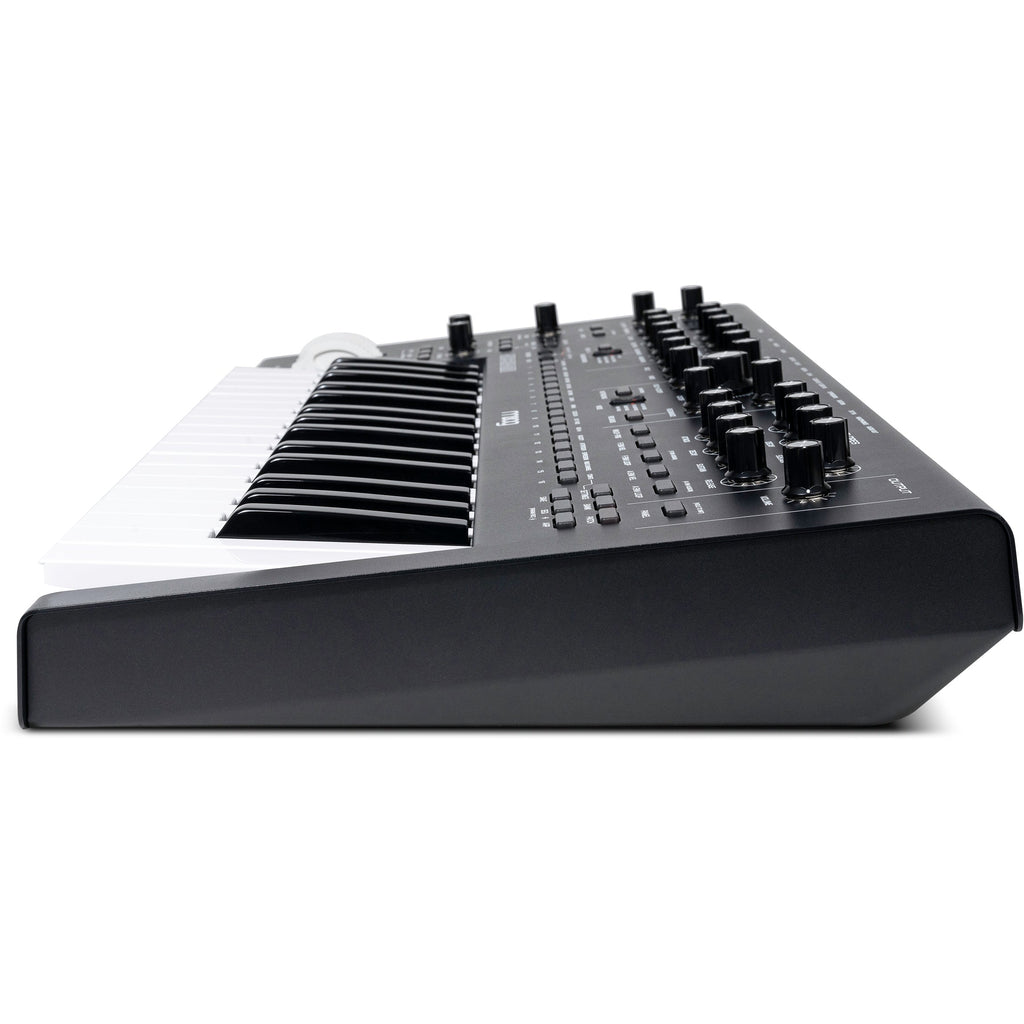 Moog Messenger Next Generation Monophonic Analog Synthesizer - View 7 | MusicMarket