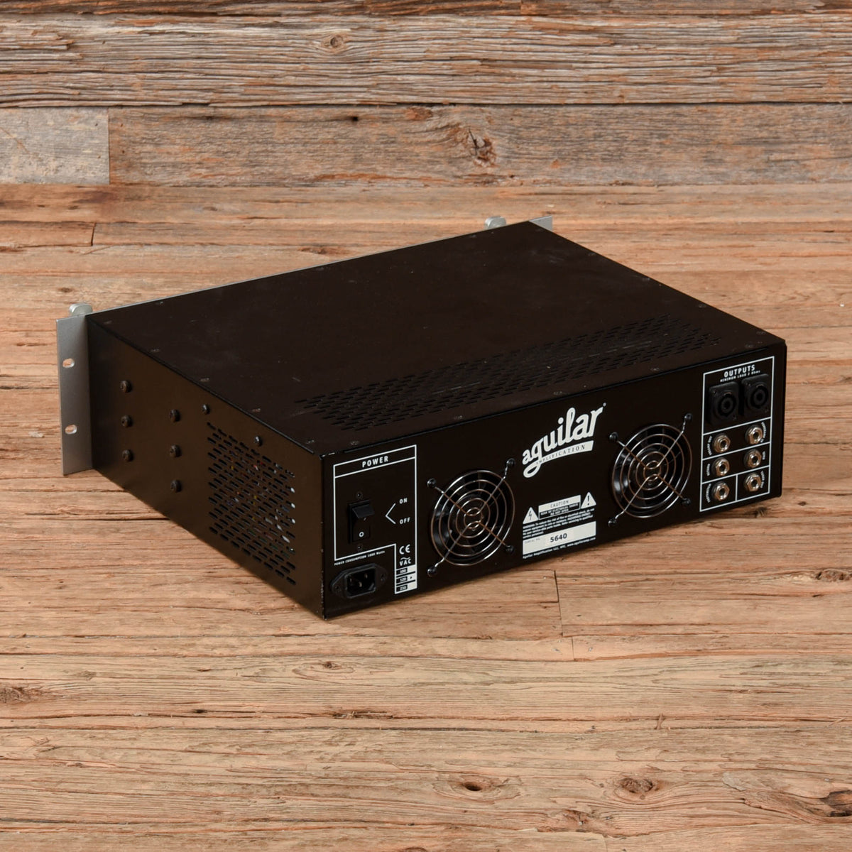 Aguilar DB750 750-Watt Bass Amp Head - Angle 2 | MUSICTONER