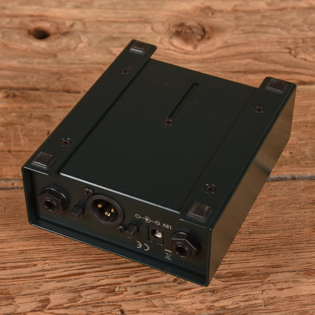 Aguilar Tone Hammer Preamp / Direct Box - Angle 2 | MUSICTONER