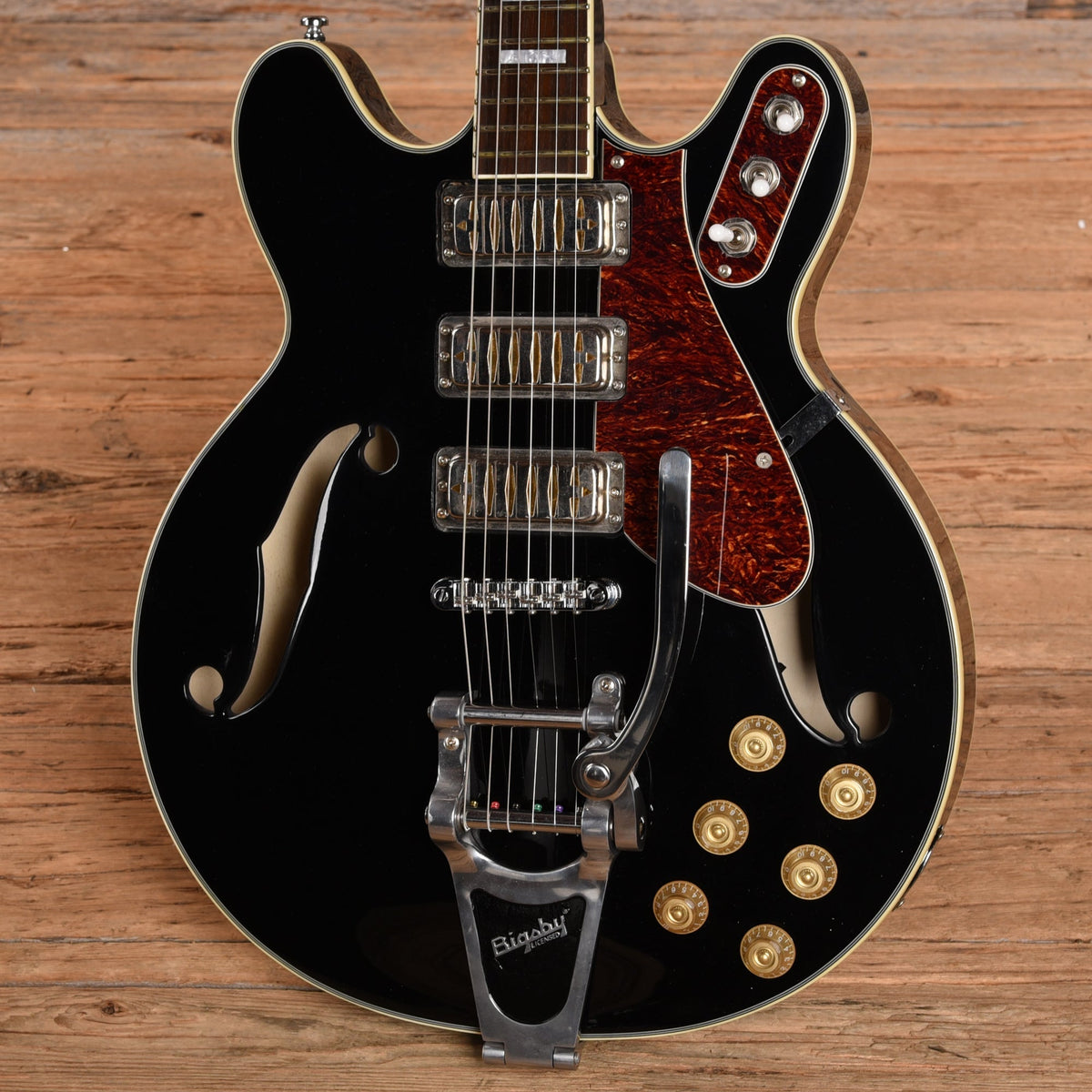 Airline H78 Black - Angle 2 | MUSICTONER