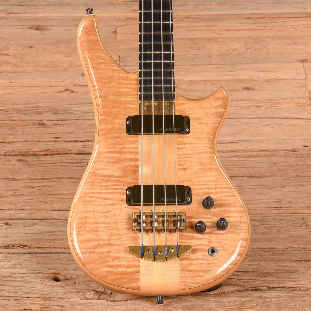 Alembic Essence 4 Natural 1990 - MUSICTONER