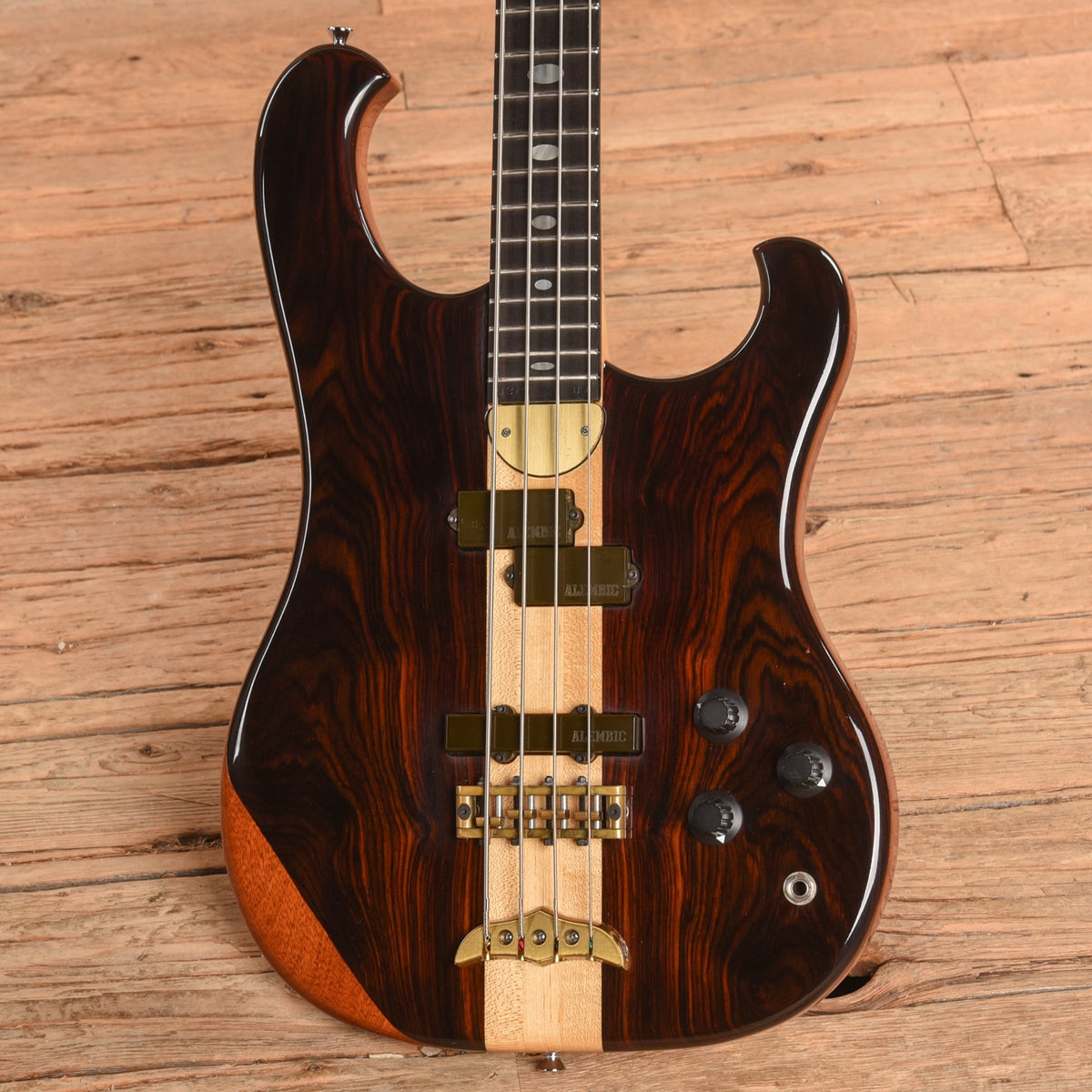 Alembic Persuader  1986 - Angle 2 | MUSICTONER