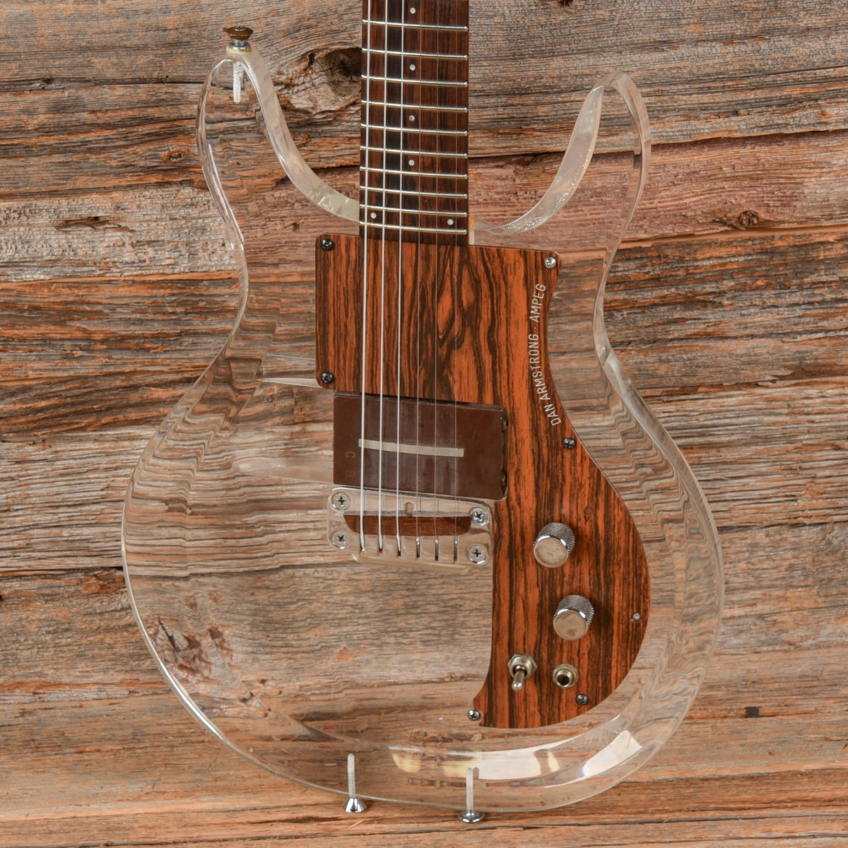 Ampeg Dan Armstrong Clear 1969 - Joe Trohman - Angle 2 | MUSICTONER