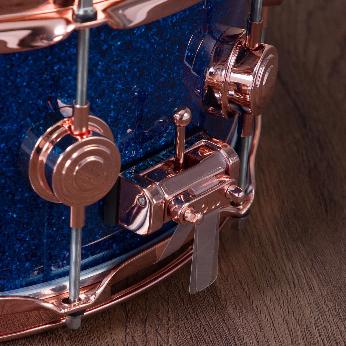 DW 6 x 14-Inch Collector's Pure Oak Snare Drum - Blue Glass with Copper Hardware - View 5 | MusicMarket