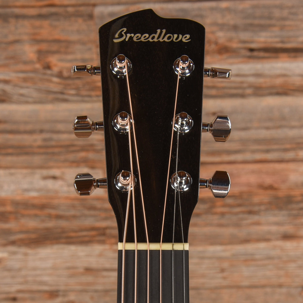 Breedlove Legacy Concerto E Adirondack/Koa Natural - Angle 6 | MUSICTONER