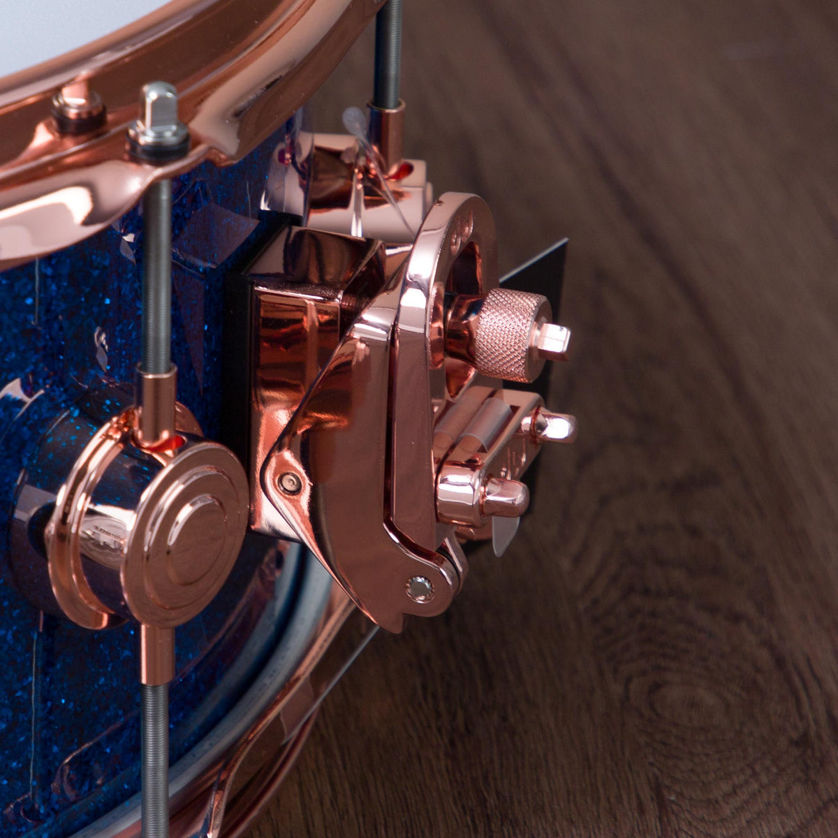 DW 6 x 14-Inch Collector's Pure Oak Snare Drum - Blue Glass with Copper Hardware - View 2 | MusicMarket