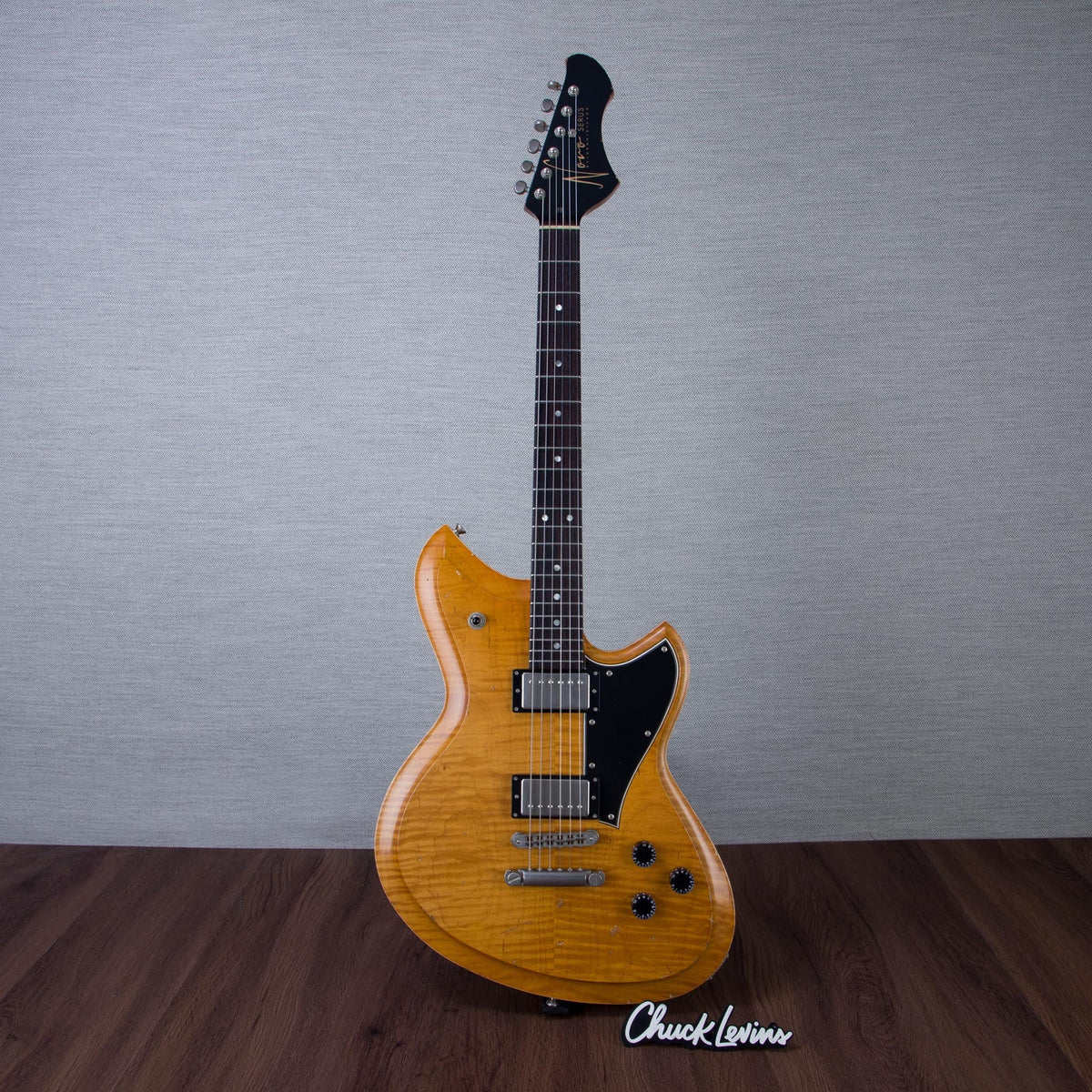 Novo Guitars Dealer Limited Edition Chambered Serus H2 Electric Guitar - Amber - #26221 - View 2 | MusicMarket