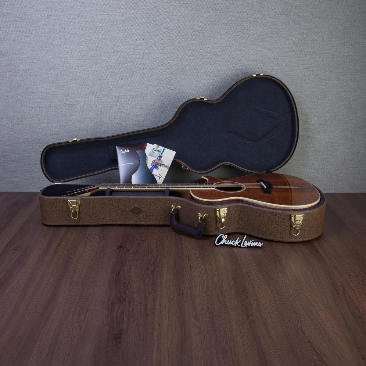 Taylor Custom Shop Gold Label Grand Concert Hawaiian Koa Acoustic Guitar - CHUCKSCLUSIVE - #1206056100 - View 12 |