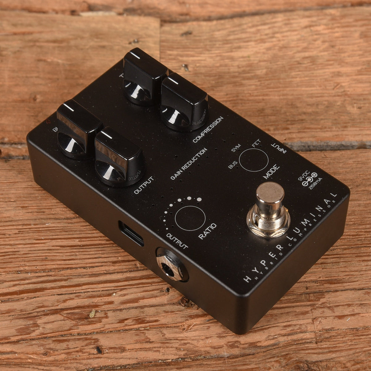 Darkglass Hyper Luminal Hybrid Compressor - MUSICTONER