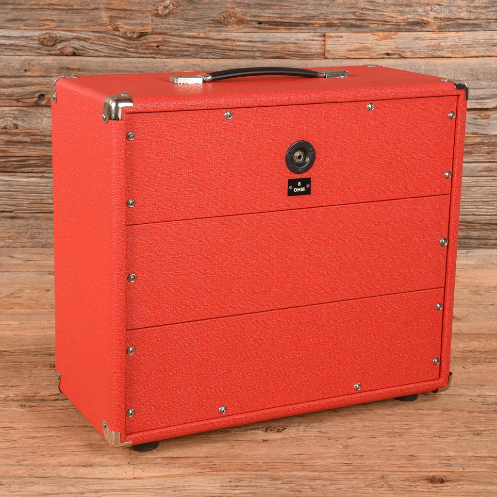 Dr. Z 2x10" Convertible Cabinet Red - Angle 2 | MUSICTONER