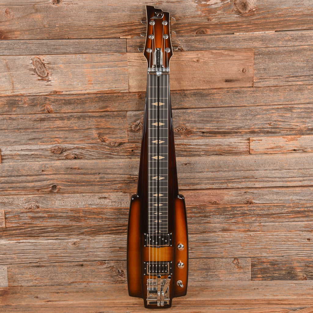Duesenberg Fairytale Lap Steel Goldburst 2023 - Angle 4 | MUSICTONER