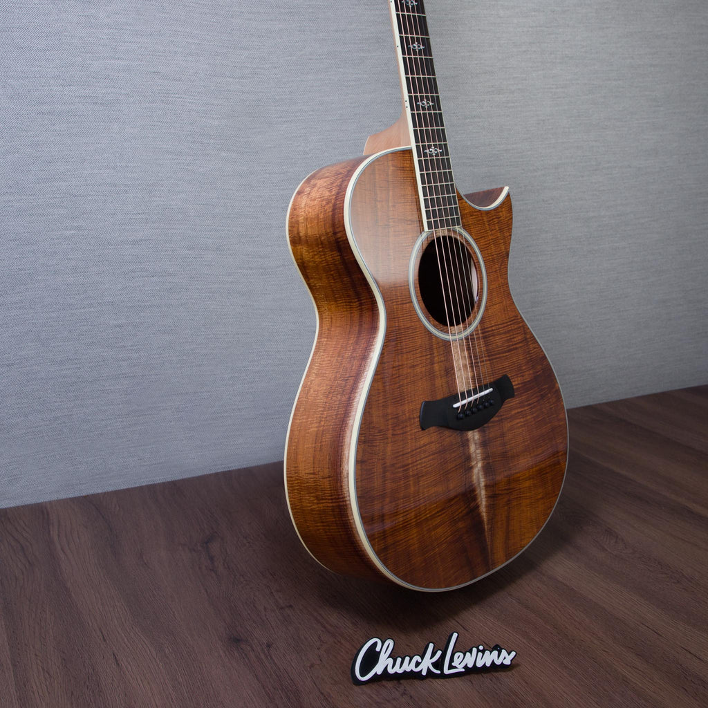 Taylor Custom Shop Gold Label Grand Concert Hawaiian Koa Acoustic Guitar - CHUCKSCLUSIVE - #1206056100 - View 5 |