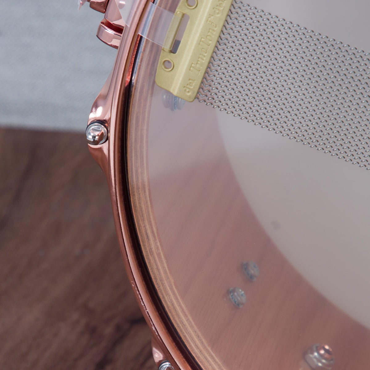 DW 6 x 14-Inch Collector's Pure Oak Snare Drum - Blue Glass with Copper Hardware - View 8 | MusicMarket