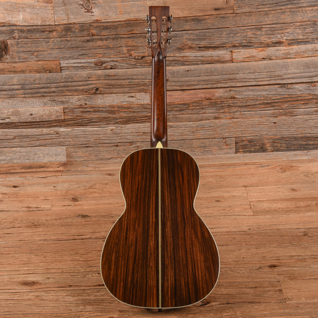 Eastman E20OO Natural - Angle 5 | MUSICTONER