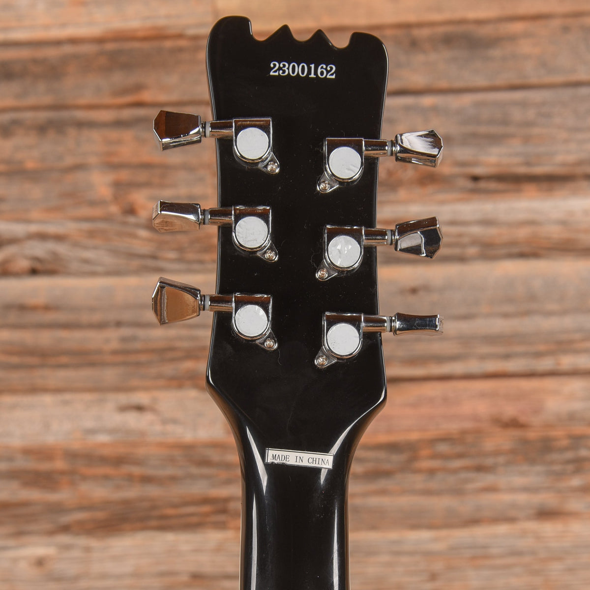 Eastwood Sidejack Black 2025 - Angle 7 | MUSICTONER