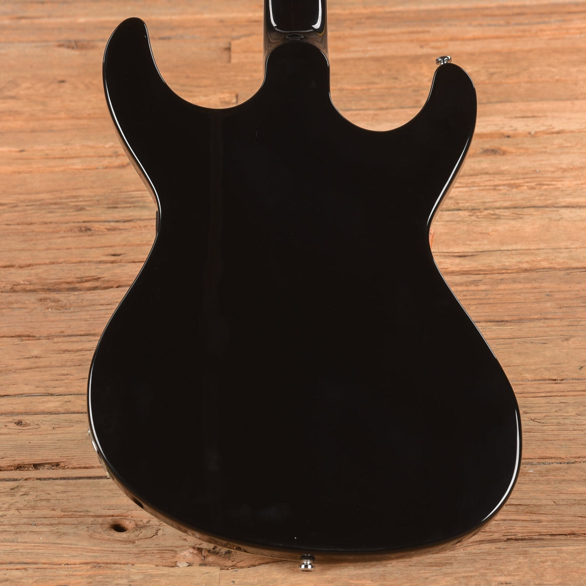 Eastwood Sidejack Black 2025 - Angle 3 | MUSICTONER