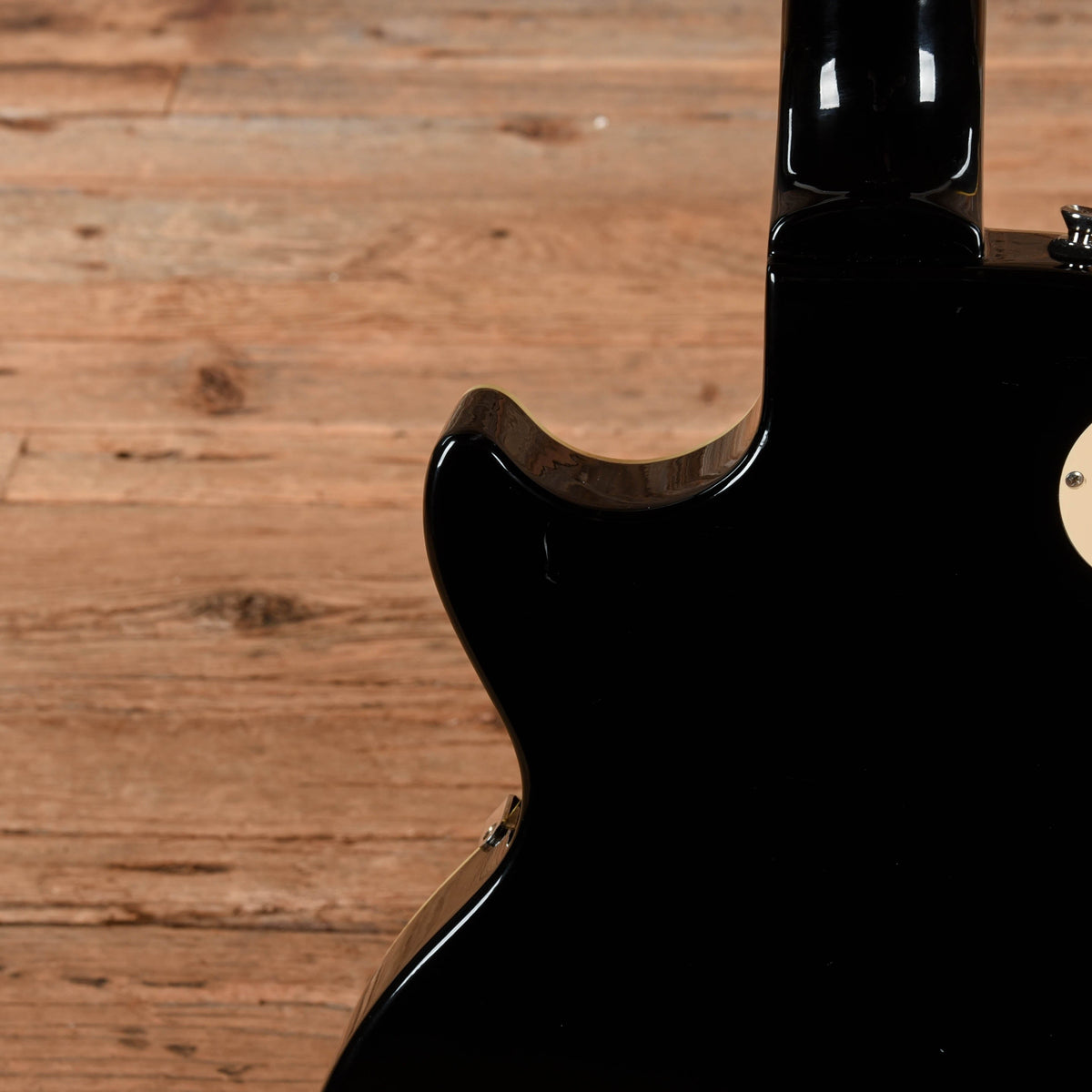 Epiphone Les Paul Standard Black 2010 - Angle 8 | MUSICTONER