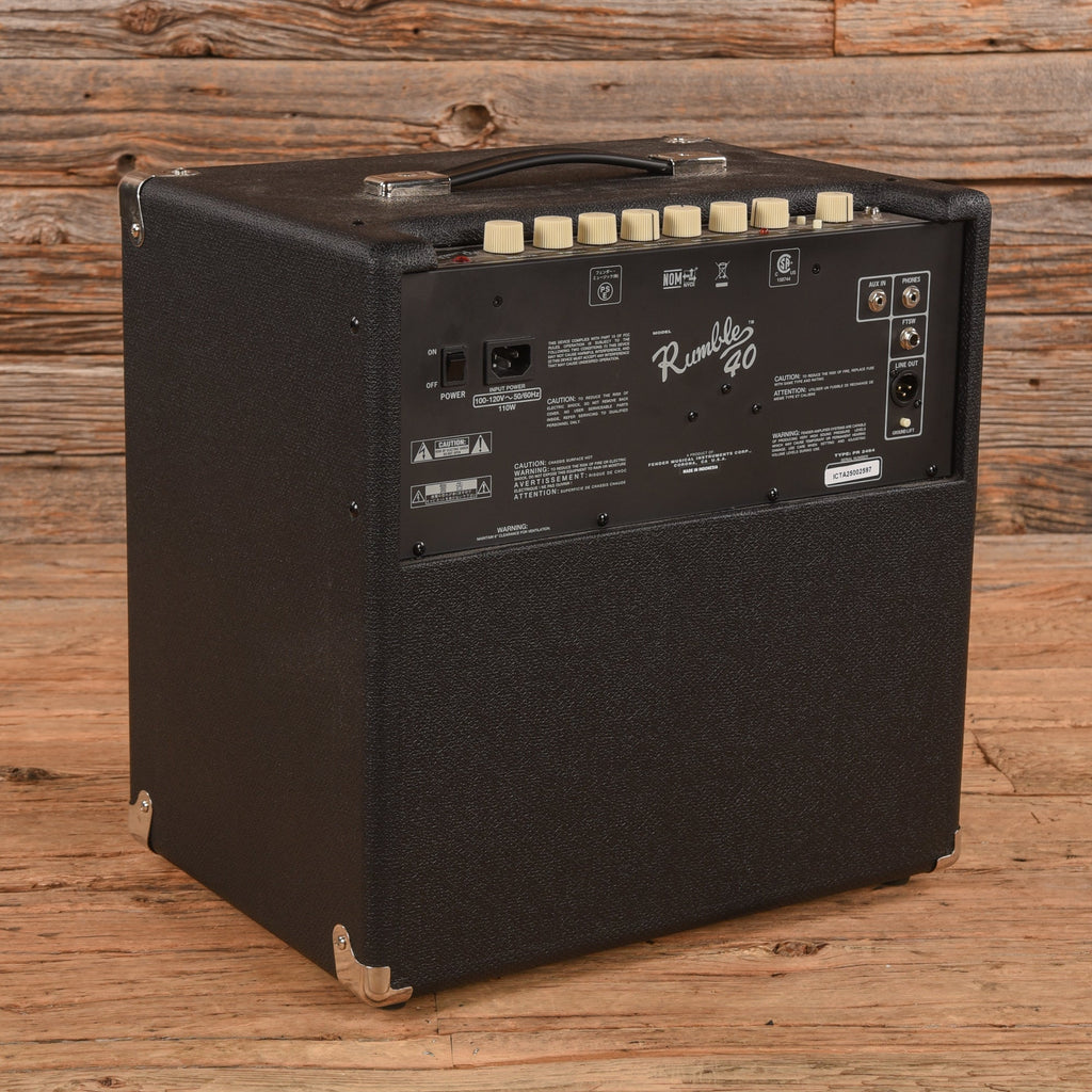 Fender Rumble 40 V3 40-Watt 1x10" Bass Combo Amp - Angle 2 | MUSICTONER