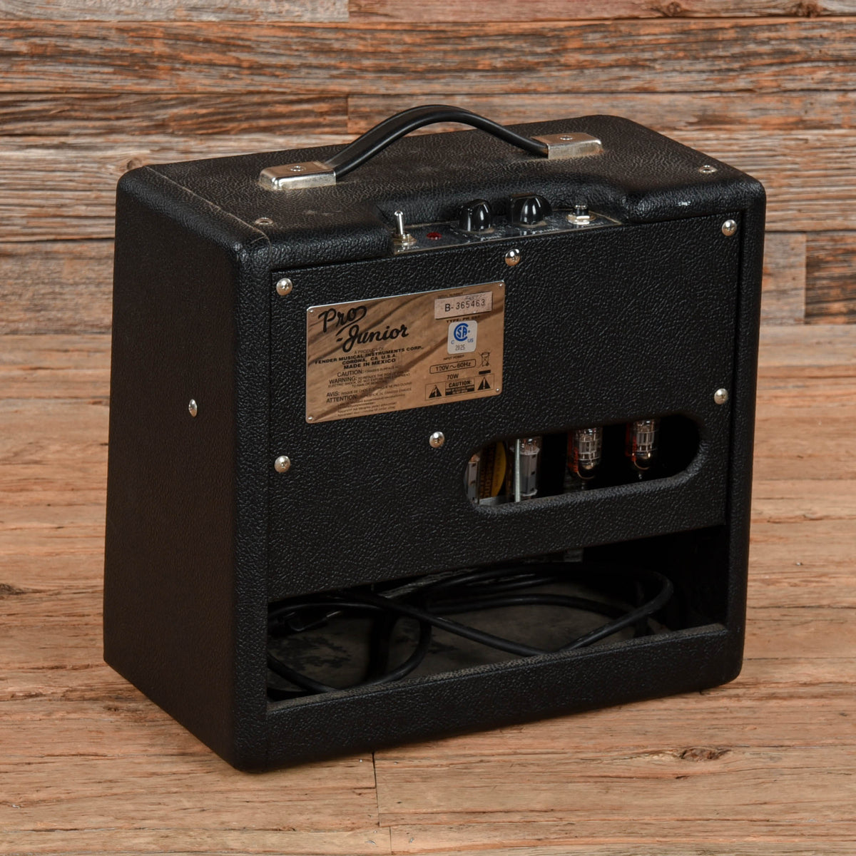 Fender Pro Junior - Angle 2 | MUSICTONER