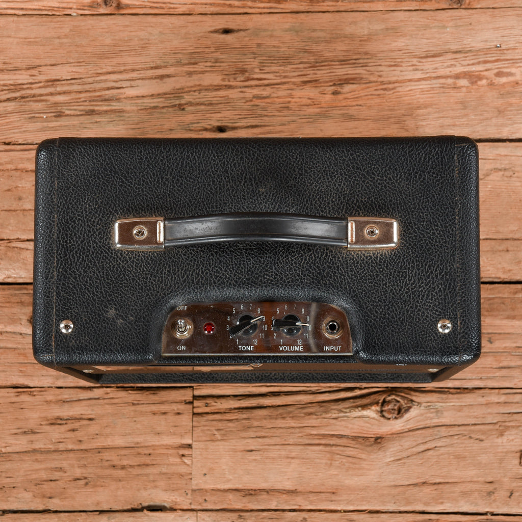 Fender Pro Junior - Angle 3 | MUSICTONER