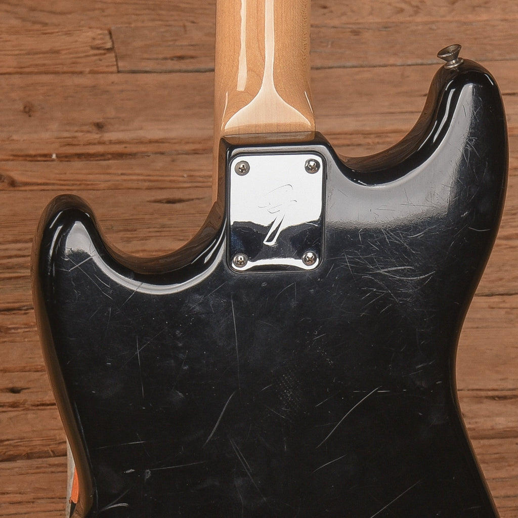 Fender Musicmaster Bass Black 1982 - Angle 9 | MUSICTONER