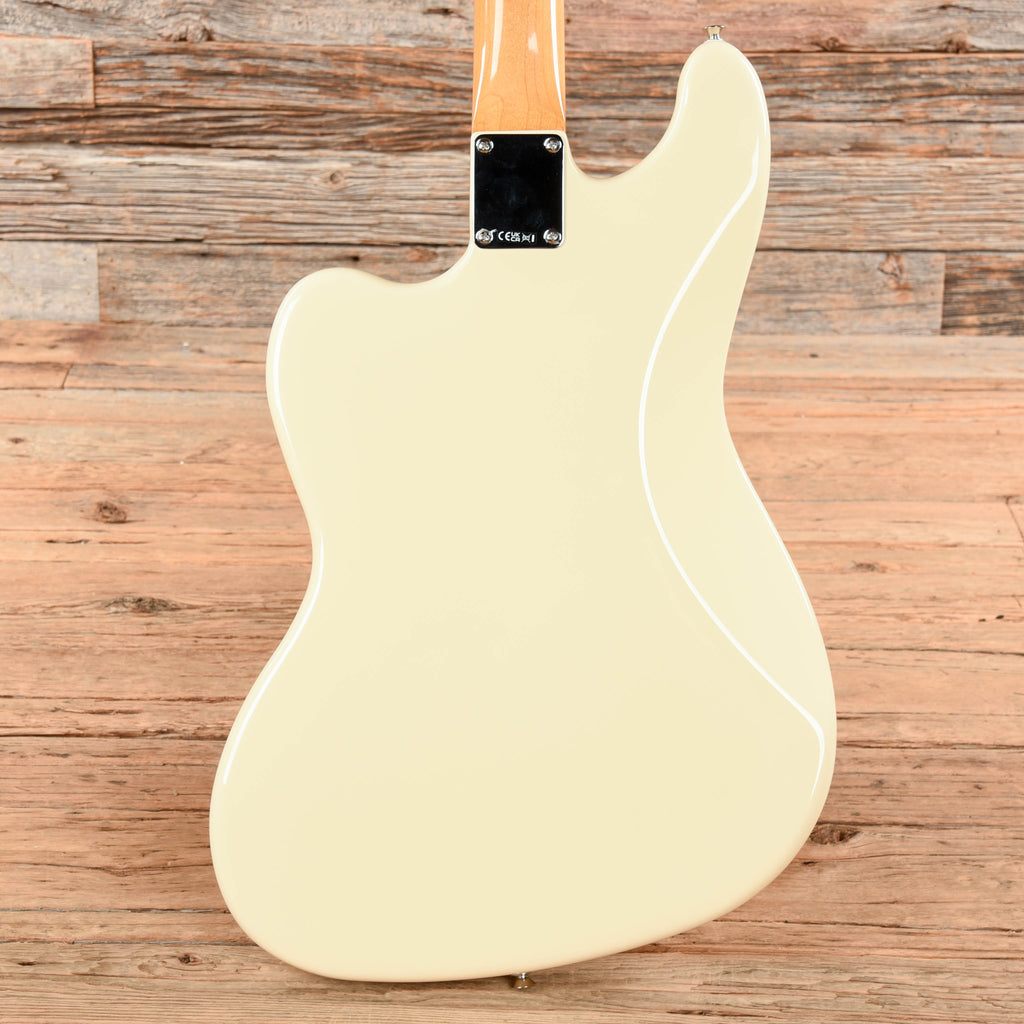 Fender Vintera III Early '60s Bass VI Olympic White - Angle 5 | MUSICTONER