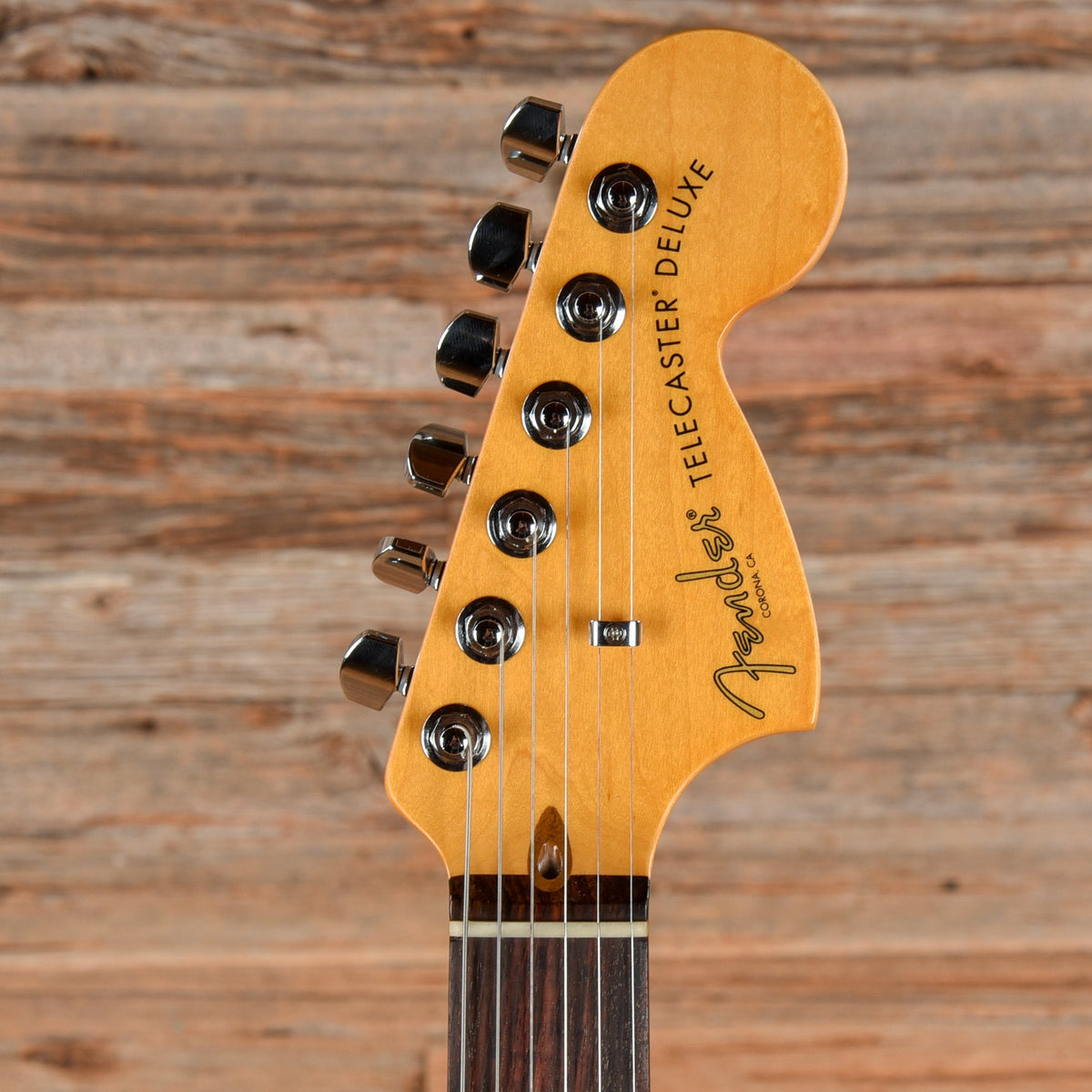 Fender American Professional II Telecaster Deluxe Sunburst 2025 - Angle 6 | MUSICTONER