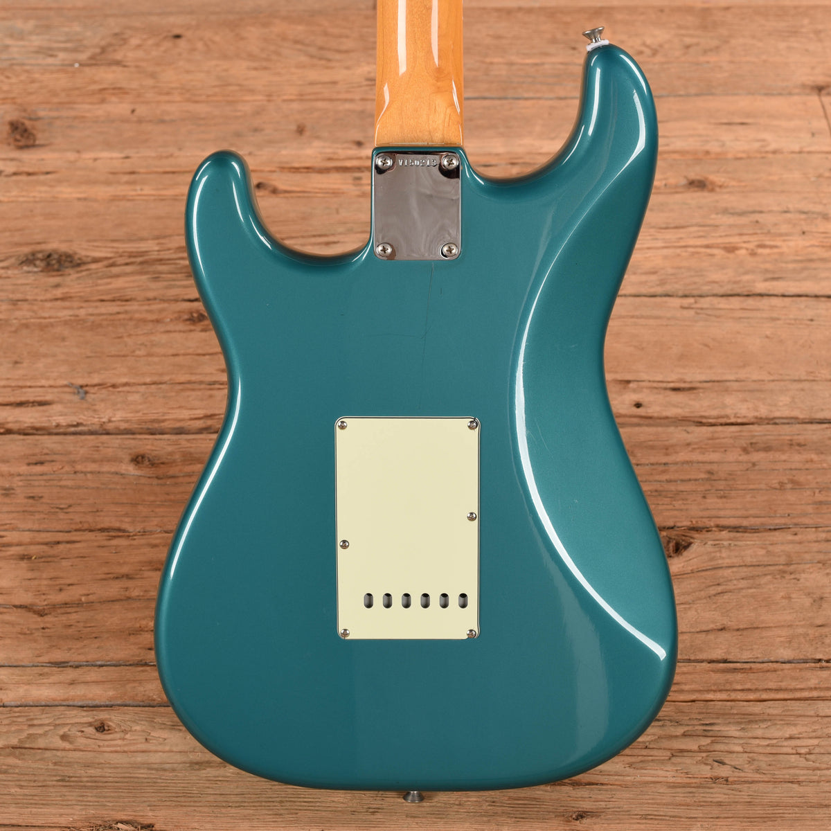 Fender American Vintage '62 Stratocaster Ocean Turquoise 2005 - Angle 3 | MUSICTONER