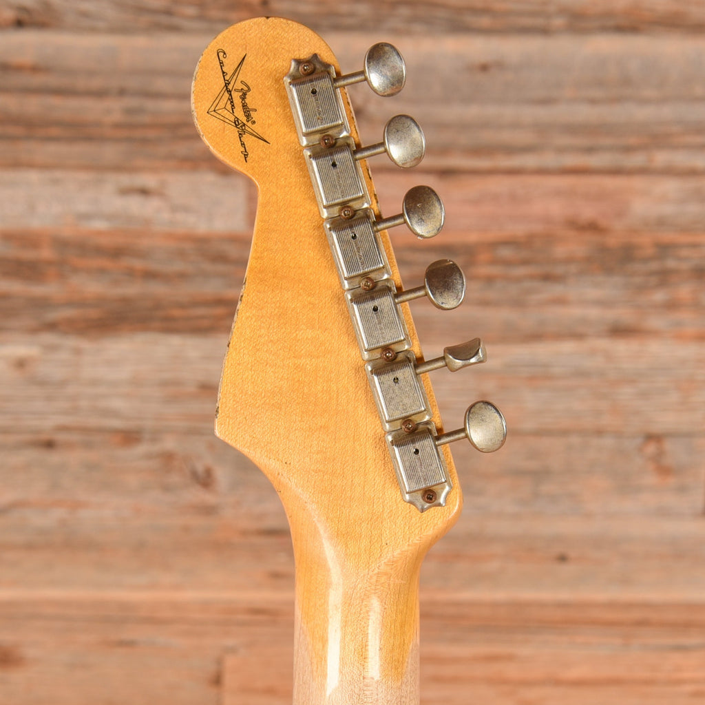 Fender Custom Shop '57 Stratocaster Relic HLE Gold 2021 - Angle 7 | MUSICTONER