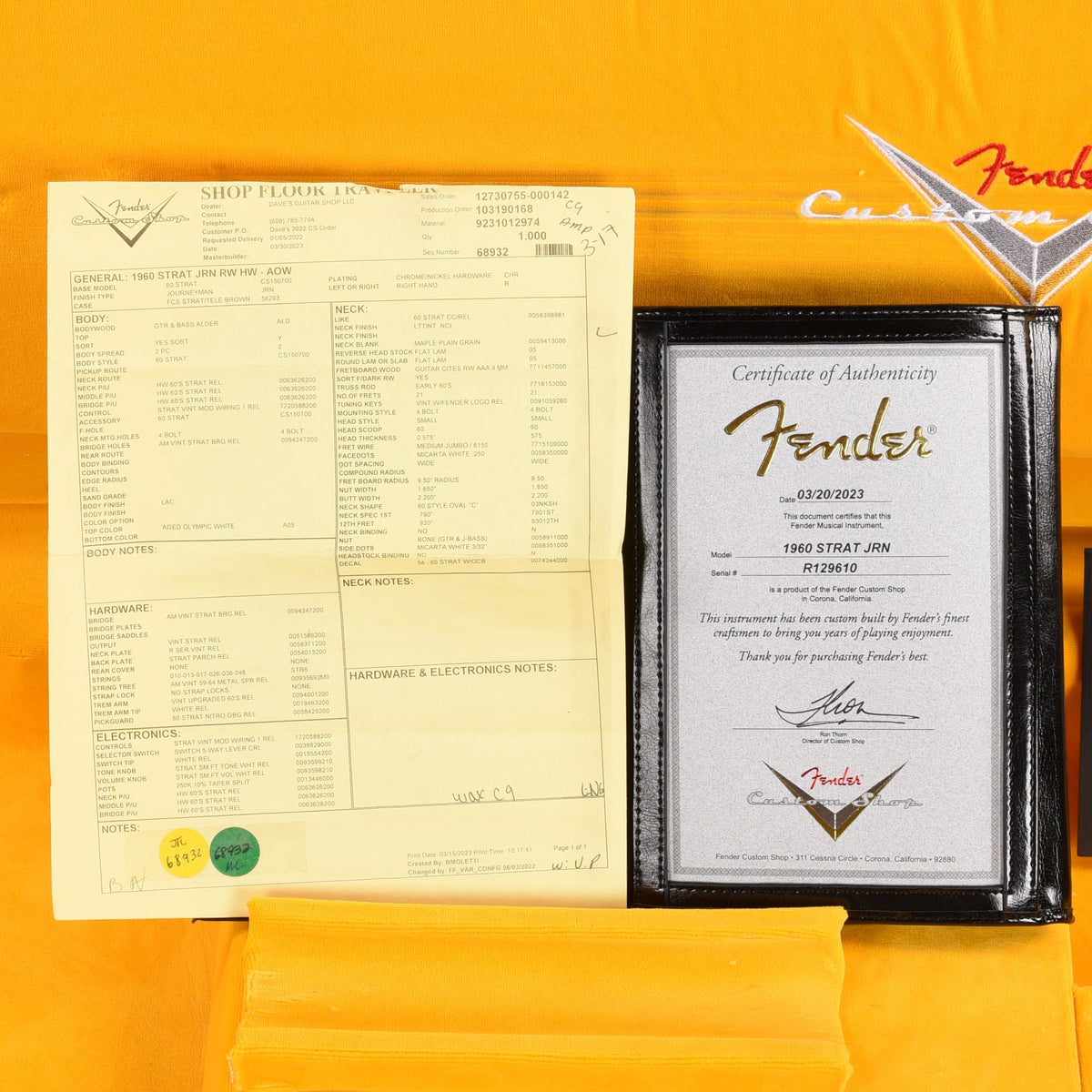 Fender Custom Shop '60 Stratocaster Journeyman Relic Olympic White 2023 - Angle 10 | MUSICTONER