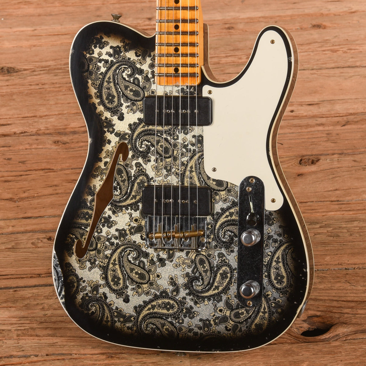 Fender Custom Shop Limited Edition Dual P-90 Telecaster Relic Black Paisley 2023 - Angle 2 | MUSICTONER