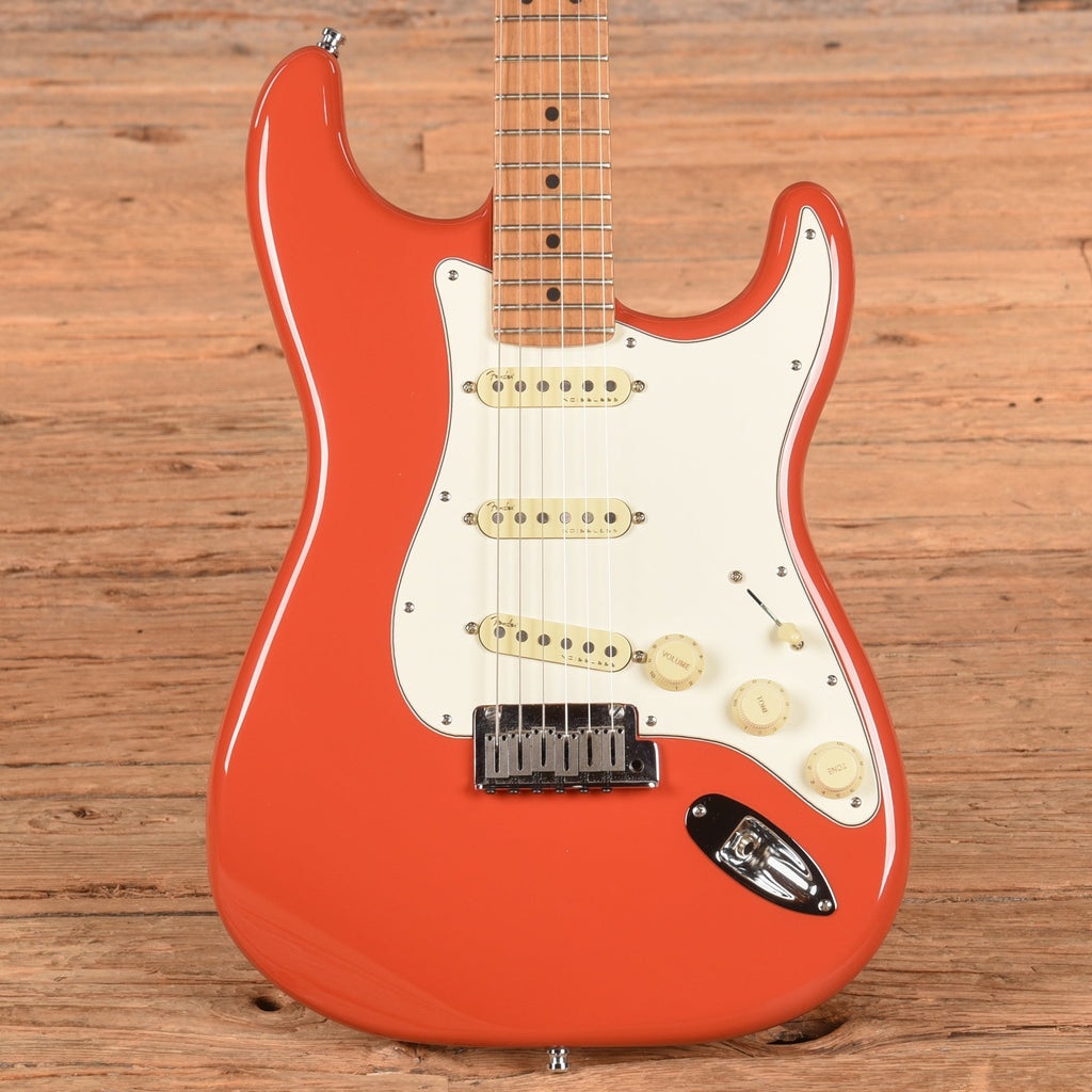 Fender Player II Stratocaster Roasted Neck Fiesta Red 2023 - MUSICTONER