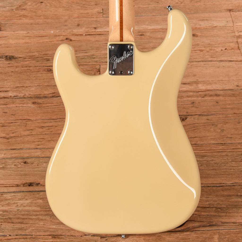 Fender Standard Stratocaster (2-Knob) Ivory White 1984 - Angle 3 | MUSICTONER