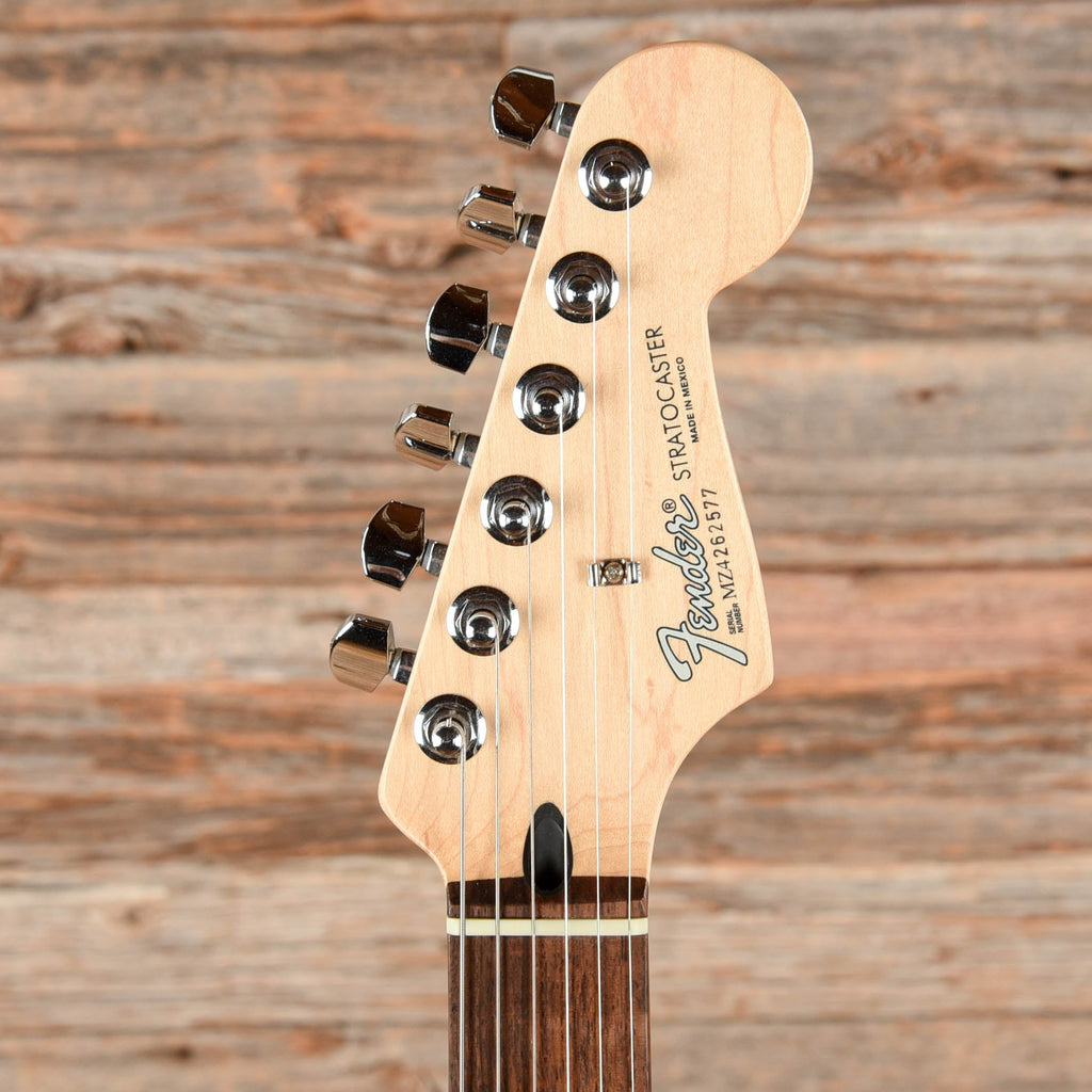 Fender Stratocaster Burgundy 2004 - Angle 6 | MUSICTONER