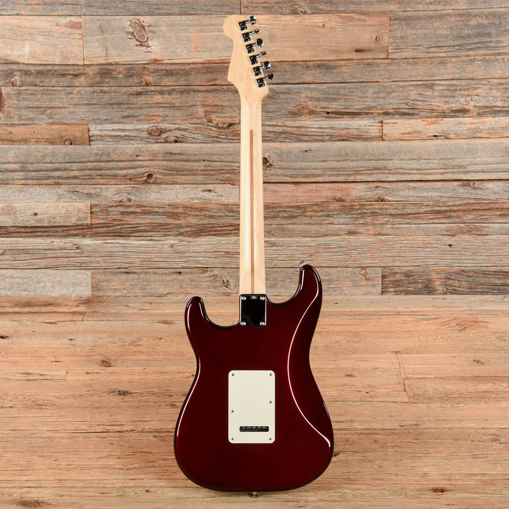 Fender Stratocaster Burgundy 2004 - Angle 5 | MUSICTONER