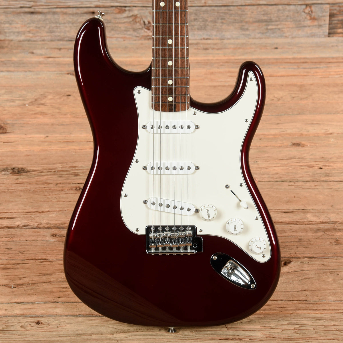 Fender Stratocaster Burgundy 2004 - MUSICTONER