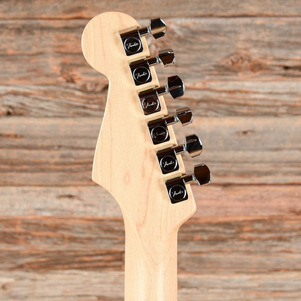 Fender Stratocaster Burgundy 2004 - Angle 7 | MUSICTONER