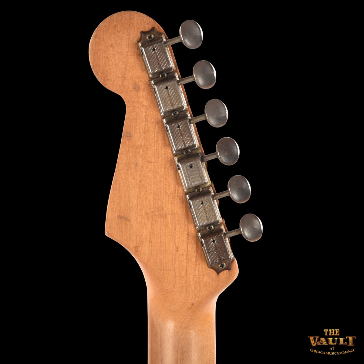 Fender Stratocaster Sunburst 1964 - Angle 7 | MUSICTONER
