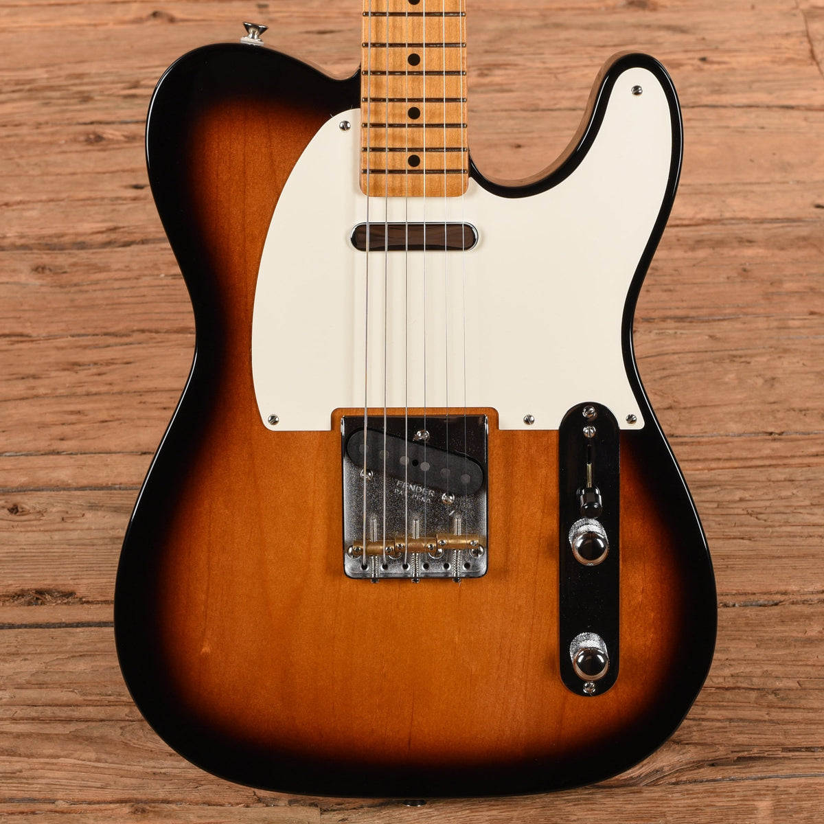 Fender Vintera II Nocaster Sunburst - MUSICTONER