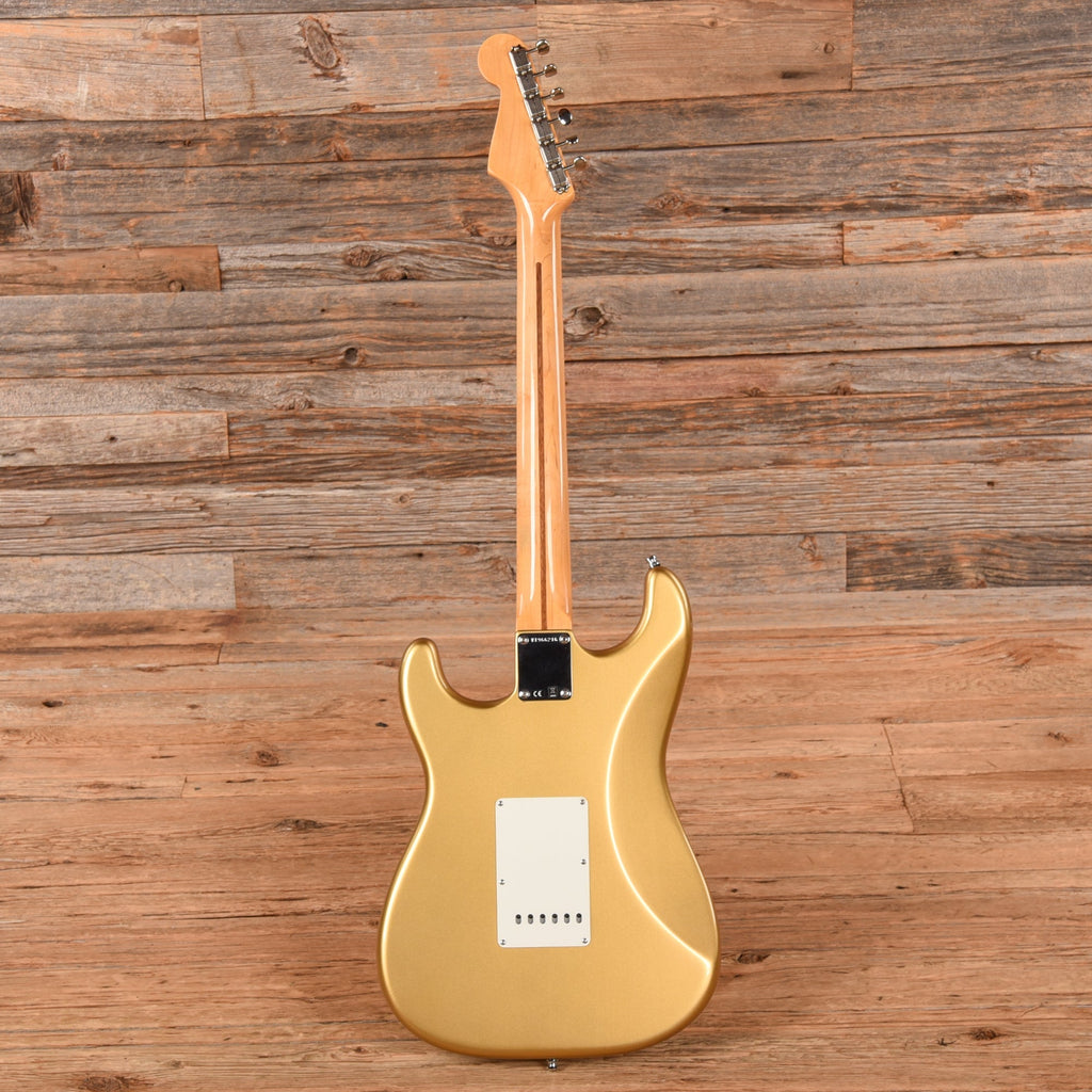 Fender American Original '50s Stratocaster Gold 2019 - Angle 5 | MUSICTONER