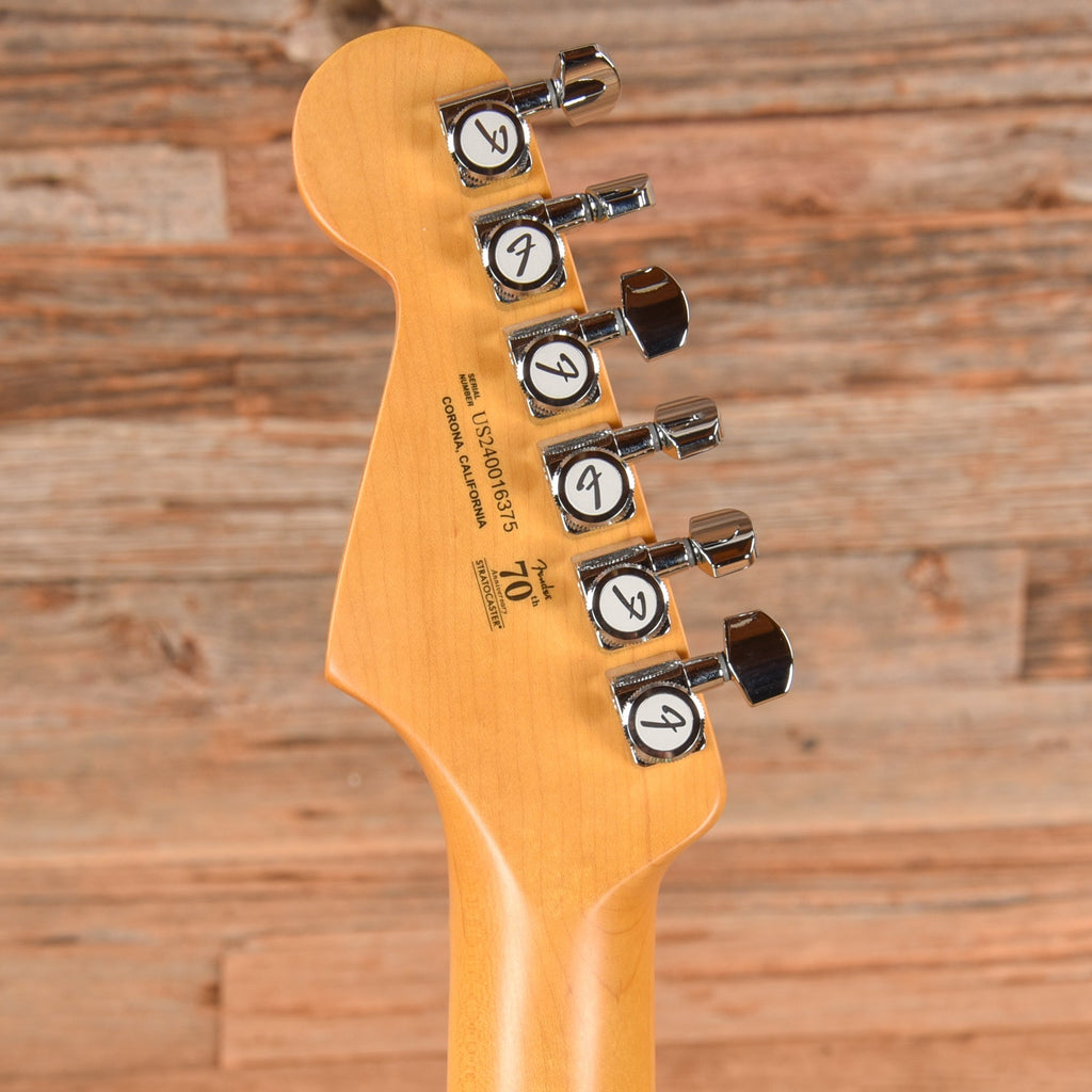 Fender American Professional II Stratocaster Mystic Surf Green 2024 - Angle 7 | MUSICTONER