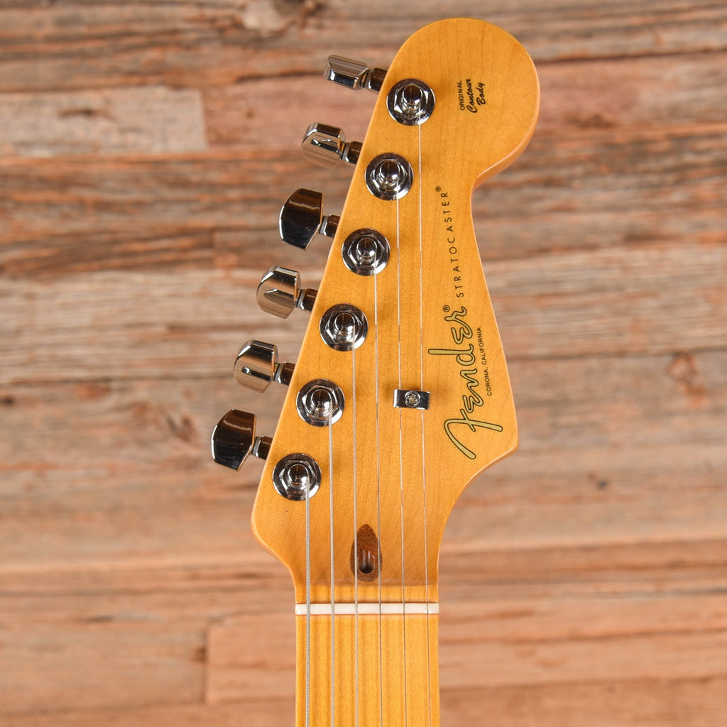 Fender American Professional II Stratocaster Mystic Surf Green 2024 - Angle 6 | MUSICTONER